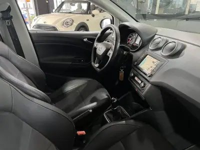 SEAT Ibiza 2016 - 10900 EUR, 186942 km - AUTO.MOTO.pt - 186942km - foto 16 de 25