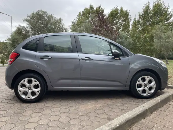Citroën C3 2010 - 7965 EUR, 107000 km - AUTO.MOTO.pt - 107000km - foto 9 de 40