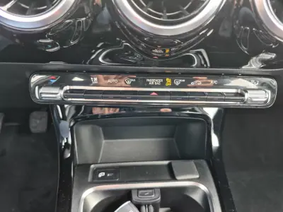 Mercedes-Benz A 180 2021 - 24900 EUR, 104263 km - AUTO.MOTO.pt - 104263km - foto 16 de 26