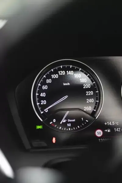 BMW 220 2018 - 29950 EUR, 130901 km - AUTO.MOTO.pt - 130901km - foto 34 de 48