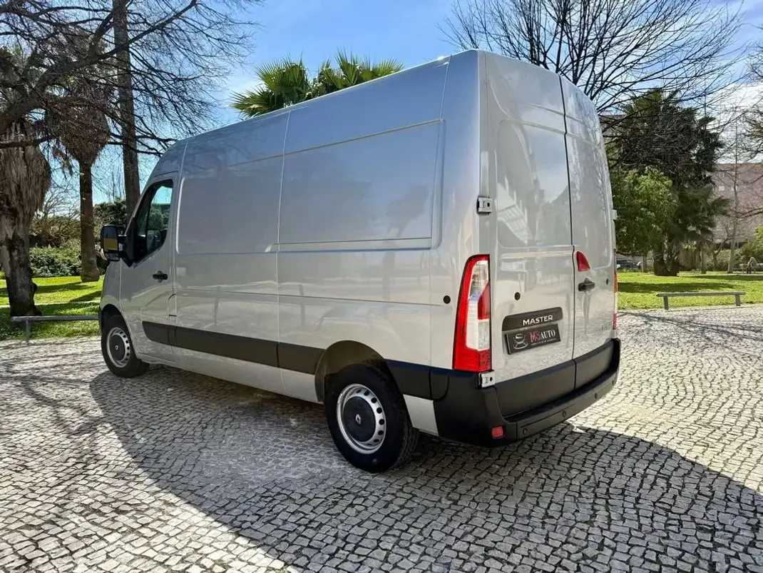 Renault Master 2.3 DCI L2H2 2020 - 17990 EUR, 144250 km - AUTO.MOTO.pt - 144250km - foto 8 de 38