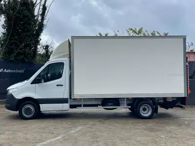 Mercedes-Benz Sprinter 515 CDI Contentor + Plataforma Elevatória 2022 - 46900 EUR, 72000 km - AUTO.MOTO.pt - 72000km - foto 8 de 30