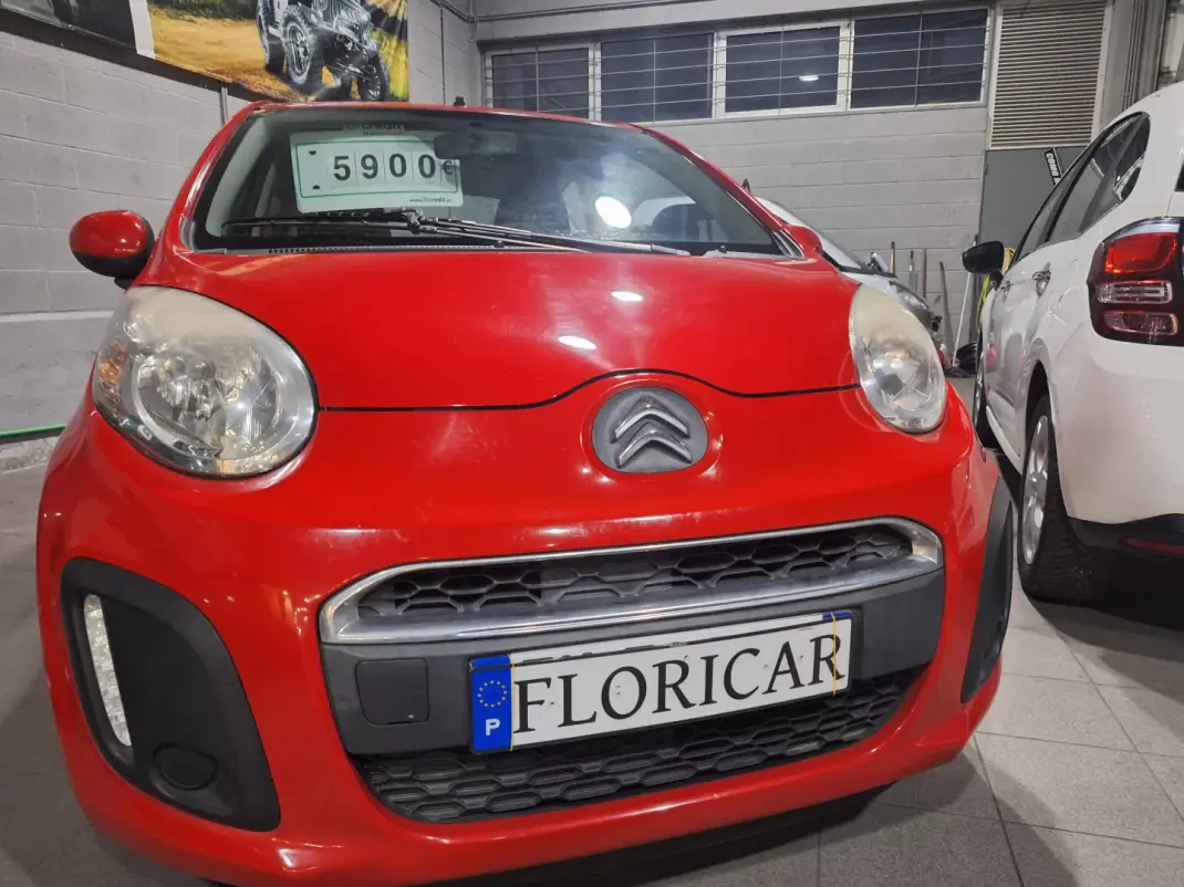 Citroën C1 2013 - 5900 EUR, 129862 km - AUTO.MOTO.pt - 129862km - foto 1 de 11