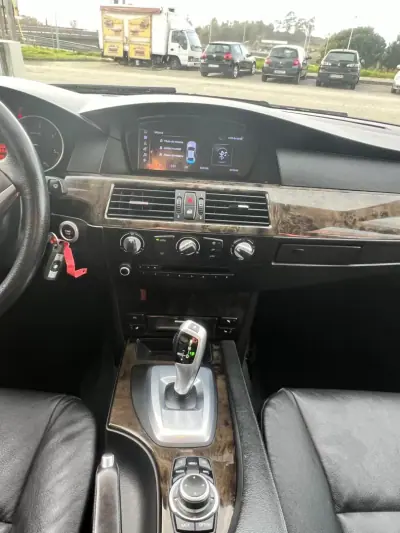 BMW 520 2010 - 10000 EUR, 326786 km - AUTO.MOTO.pt - 326786km - foto 15 de 17