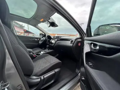 Nissan Qashqai 2015 - 16500 EUR, 120056 km - AUTO.MOTO.pt - 120056km - foto 22 de 22