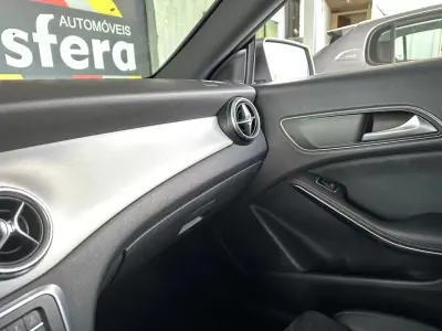 Mercedes-Benz CLA 200 2016 - 21900 EUR, 163435 km - AUTO.MOTO.pt - 163435km - foto 21 de 32