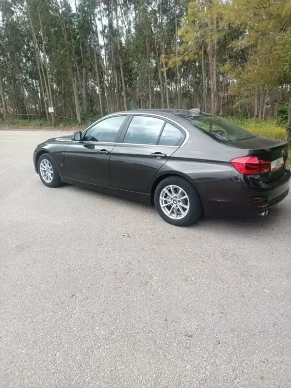 BMW 330e 2017 - 17950 EUR, 159000 km - AUTO.MOTO.pt - 159000km - foto 2 de 14