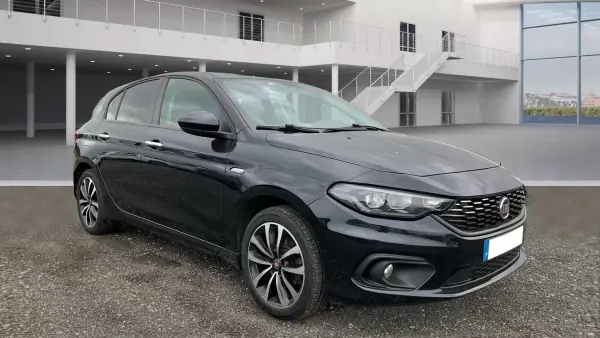 Fiat Tipo 2021 - 9500 EUR, 105534 km - AUTO.MOTO.pt - 105534km - foto 3 de 10