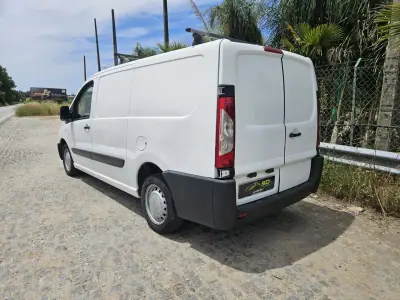 Citroën Jumpy 2011 - 8250 EUR, 285000 km - AUTO.MOTO.pt - 285000km - foto 5 de 10