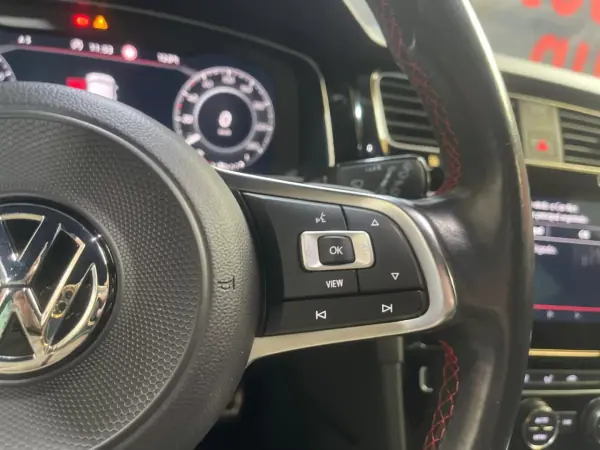 Volkswagen Golf 2019 - 30500 EUR, 106000 km - AUTO.MOTO.pt - 106000km - foto 45 de 47