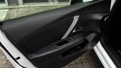 Citroën C4 2022 - 16499 EUR, 104121 km - AUTO.MOTO.pt - 104121km - foto 17 de 17