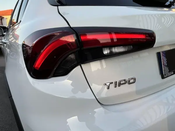 Fiat Tipo Cross 2022 - 14950 EUR, 98000 km - AUTO.MOTO.pt - 98000km - foto 49 de 53