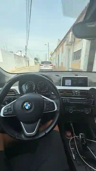 BMW X1 2021 - 23900 EUR, 109000 km - AUTO.MOTO.pt - 109000km - foto 5 de 5
