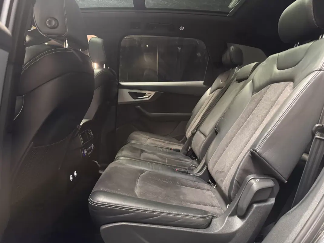 Audi Q7 2019 - 49990 EUR, 139800 km - AUTO.MOTO.pt - 139800km - foto 25 de 31