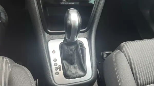 SEAT Alhambra 2016 - 18490 EUR, 204000 km - AUTO.MOTO.pt - 204000km - foto 19 de 22