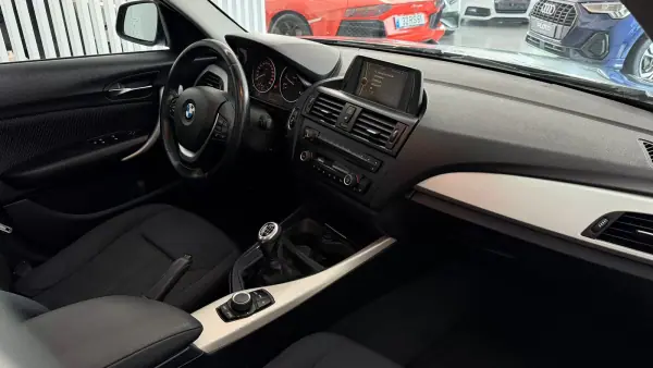 BMW 116 2012 - 12490 EUR, 144000 km - AUTO.MOTO.pt - 144000km - foto 13 de 21