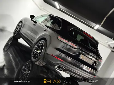 Porsche Cayenne 2018 - 53990 EUR, 150300 km - AUTO.MOTO.pt - 150300km - foto 21 de 28