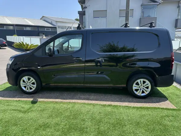 Citroën Berlingo 1.5 Hdi 2020 - 12900 EUR, 120000 km - AUTO.MOTO.pt - 120000km - foto 18 de 53