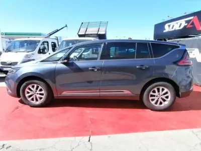 Renault Espace 2018 - 22600 EUR, 151275 km - AUTO.MOTO.pt - 151275km - foto 8 de 34