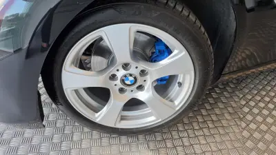 BMW 320 2007 - 10900 EUR, 279640 km - AUTO.MOTO.pt - 279640km - foto 31 de 56