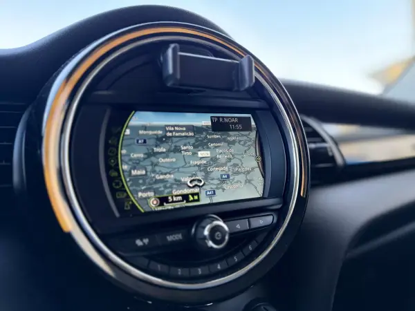 MINI Cooper 2016 - 12950 EUR, 123000 km - 123000km - foto 23 de 27