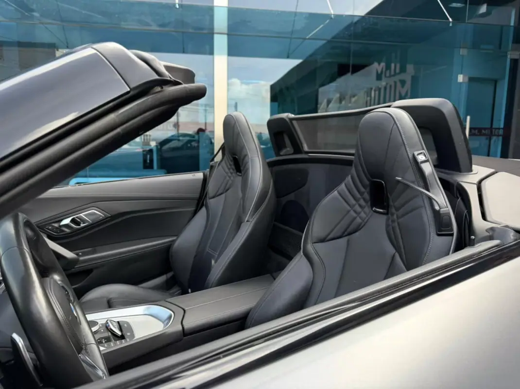 BMW Z4 2019 - 58500 EUR, 54000 km - AUTO.MOTO.pt - 54000km - foto 9 de 17