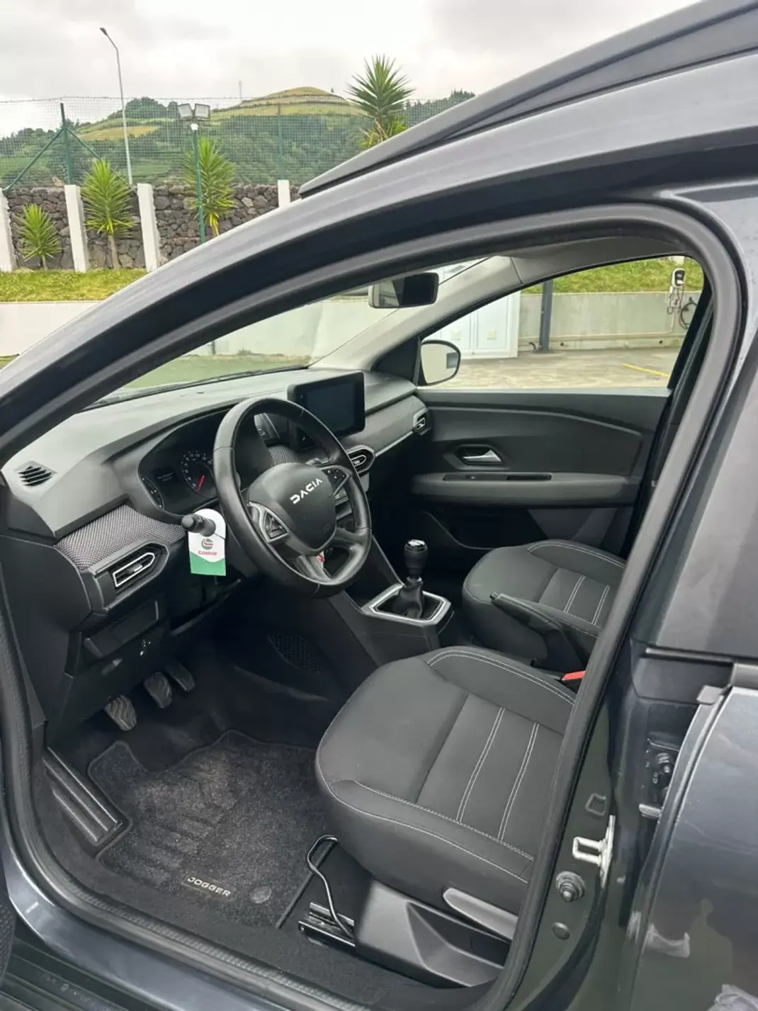 Dacia Jogger 2023 - 20990 EUR, 29799 km - 29799km - foto 10 de 15