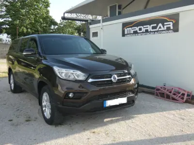 SsangYong Musso 2018 - 27500 EUR, 132000 km - AUTO.MOTO.pt - 132000km - foto 2 de 50