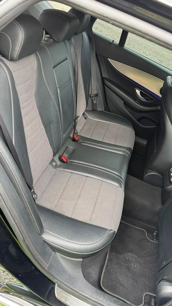 Mercedes-Benz E 220 2017 - 15500 EUR, 450000 km - AUTO.MOTO.pt - 450000km - foto 22 de 24