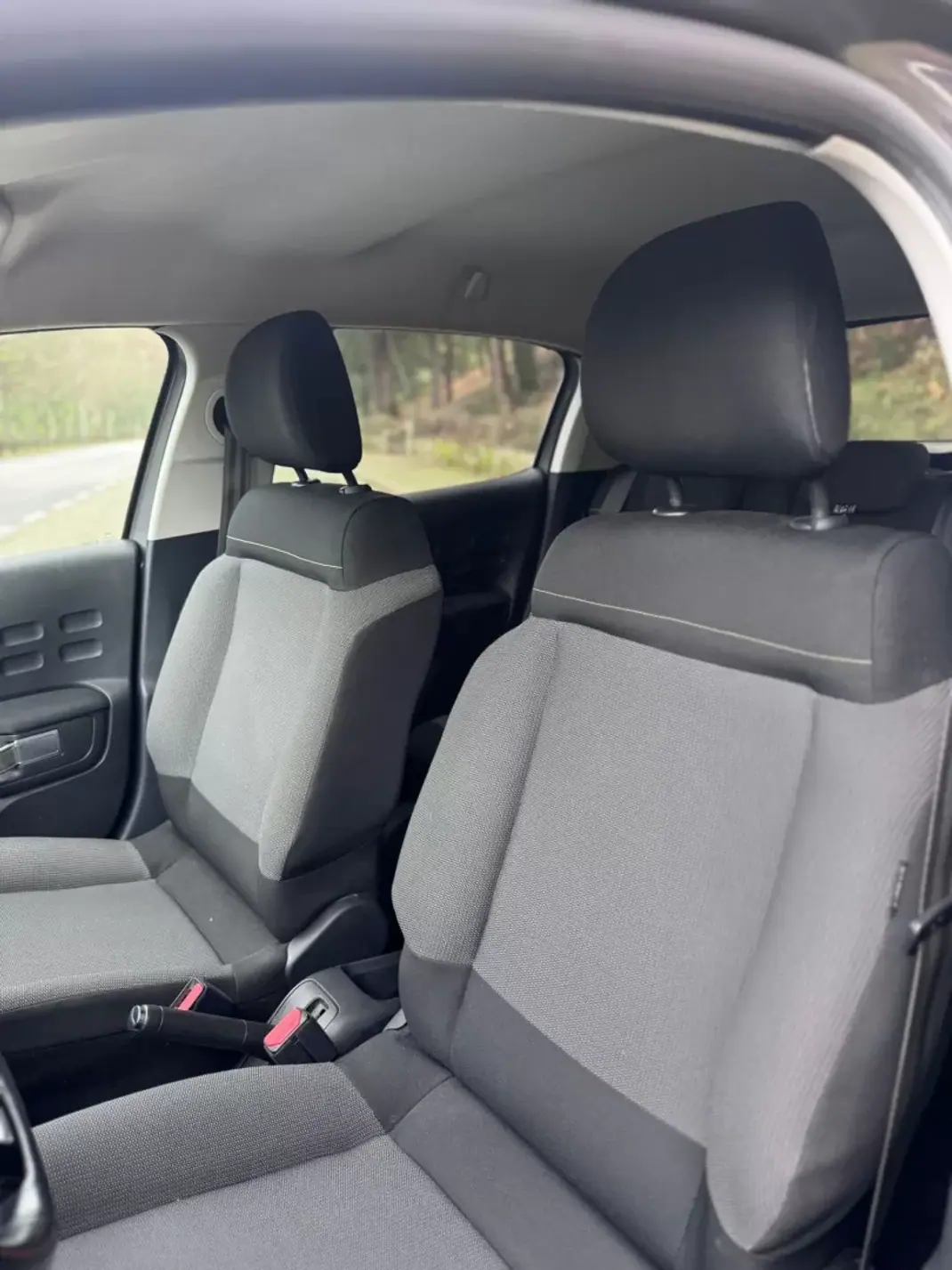 Citroën C3 2021 - 13000 EUR, 128279 km - AUTO.MOTO.pt - 128279km - foto 8 de 18