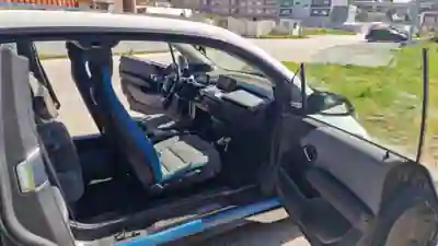 BMW i3 2017 - 19500 EUR, 151000 km - AUTO.MOTO.pt - 151000km - foto 17 de 17