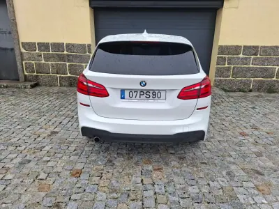 BMW 216 Active Tourer 2015 - 14990 EUR, 142957 km - AUTO.MOTO.pt - 142957km - foto 6 de 20