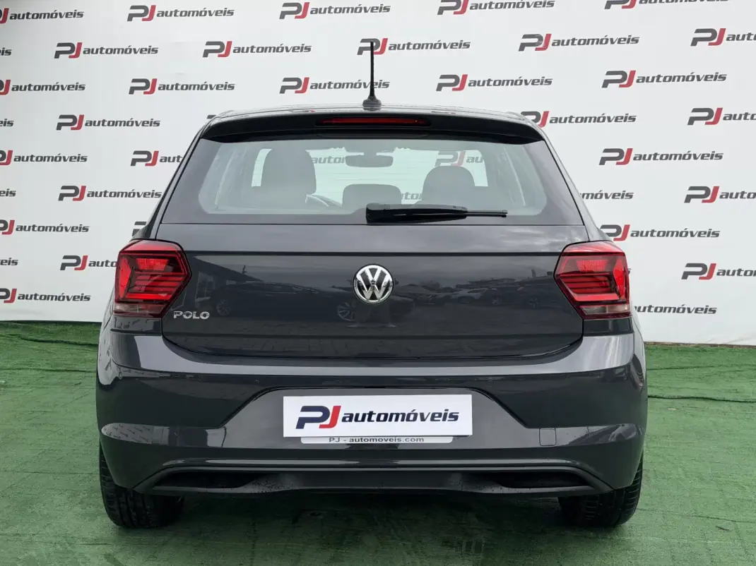 Volkswagen Polo 2020 - 14990 EUR, 168800 km - AUTO.MOTO.pt - 168800km - foto 8 de 21
