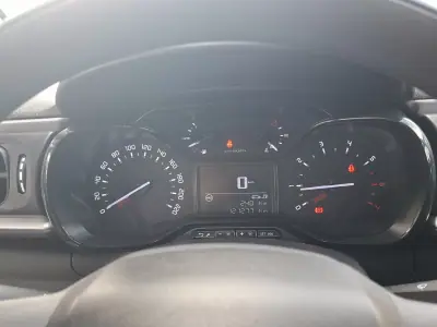 Citroën C3 2019 - 12000 EUR, 121500 km - AUTO.MOTO.pt - 121500km - foto 22 de 31
