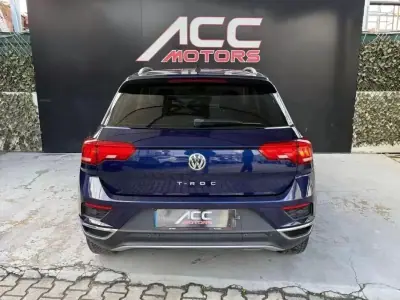 Volkswagen T-Roc 2019 - 21900 EUR, 135000 km - AUTO.MOTO.pt - 135000km - foto 7 de 48