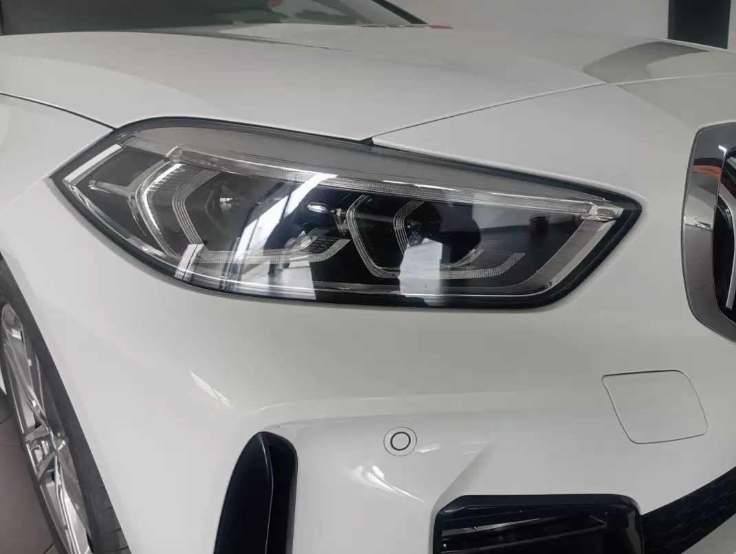 BMW 118 2021 - 23800 EUR, 41000 km - AUTO.MOTO.pt - 41000km - foto 11 de 25