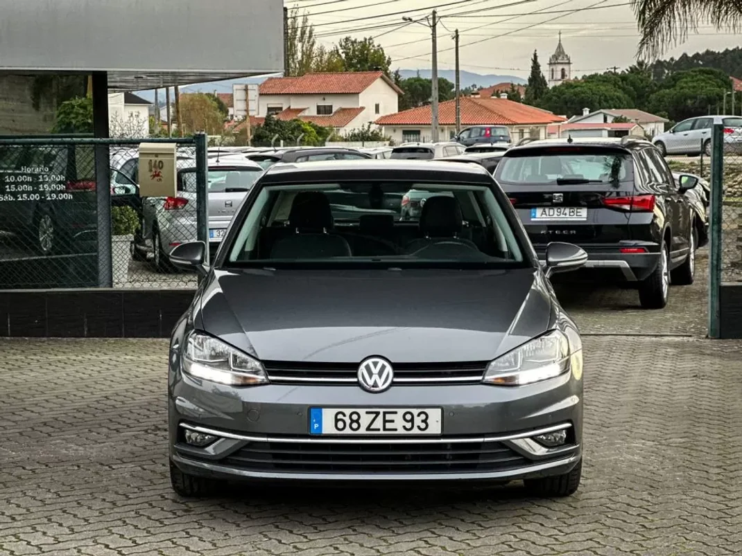 Volkswagen Golf 2019 - 16990 EUR, 165000 km - AUTO.MOTO.pt - 165000km - foto 3 de 12