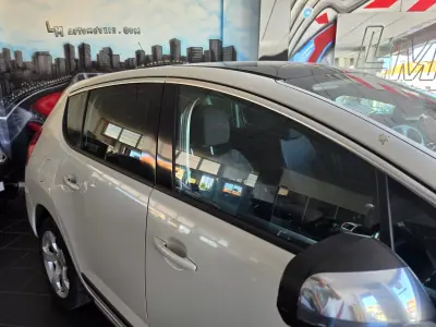 Peugeot 3008 2011 - 8450 EUR, 144500 km - 144500km - foto 3 de 22