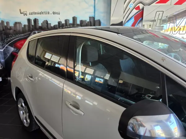 Peugeot 3008 1.6 Hdi Allure Navtec 2011 Diesel