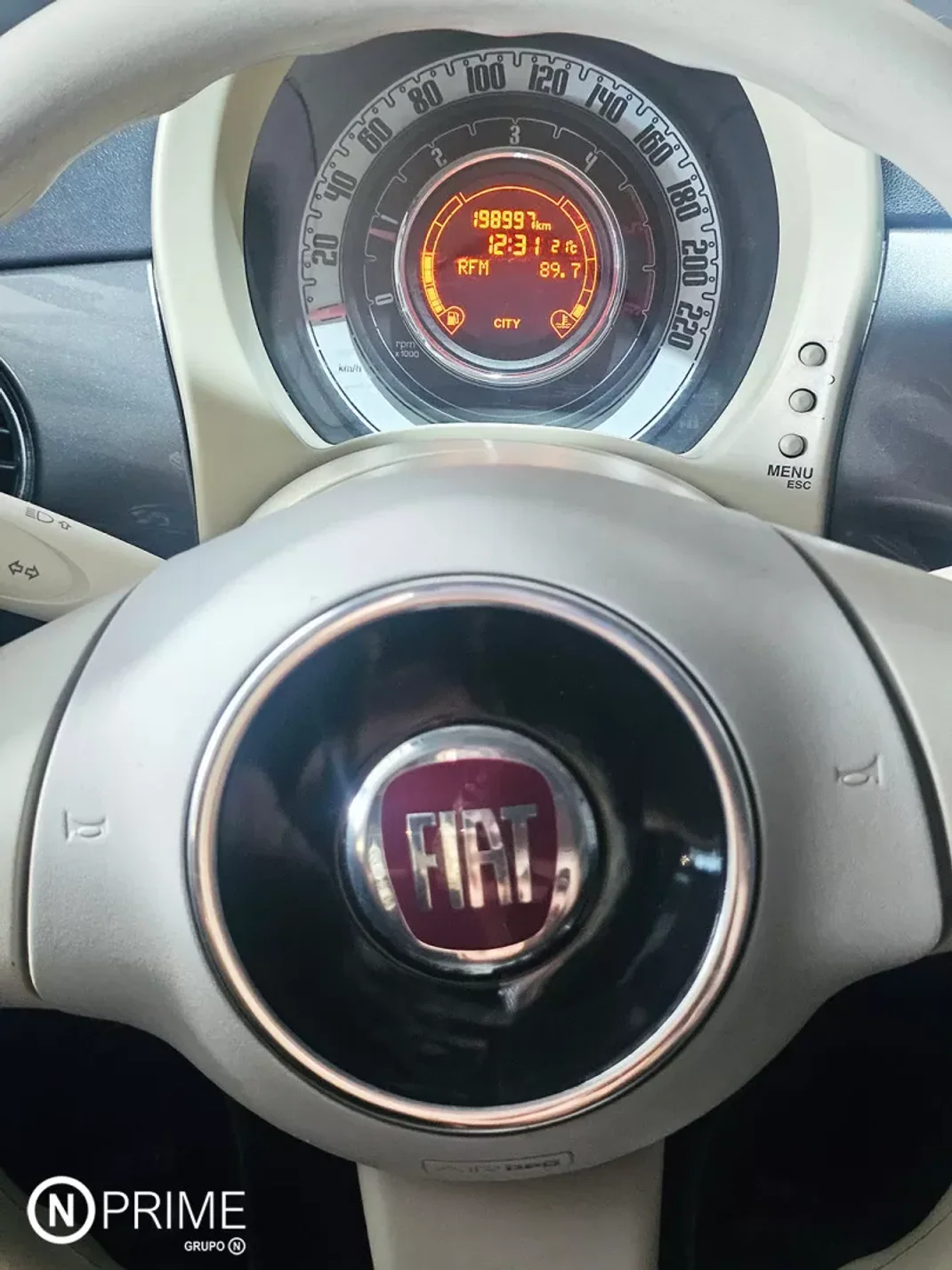 Fiat 500C 2011 - 10999 EUR, 190000 km - AUTO.MOTO.pt - 190000km - foto 21 de 22