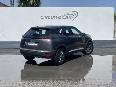 Peugeot 2008 2020 - 15900 EUR, 64854 km - AUTO.MOTO.pt - 64854km - foto 3 de 4