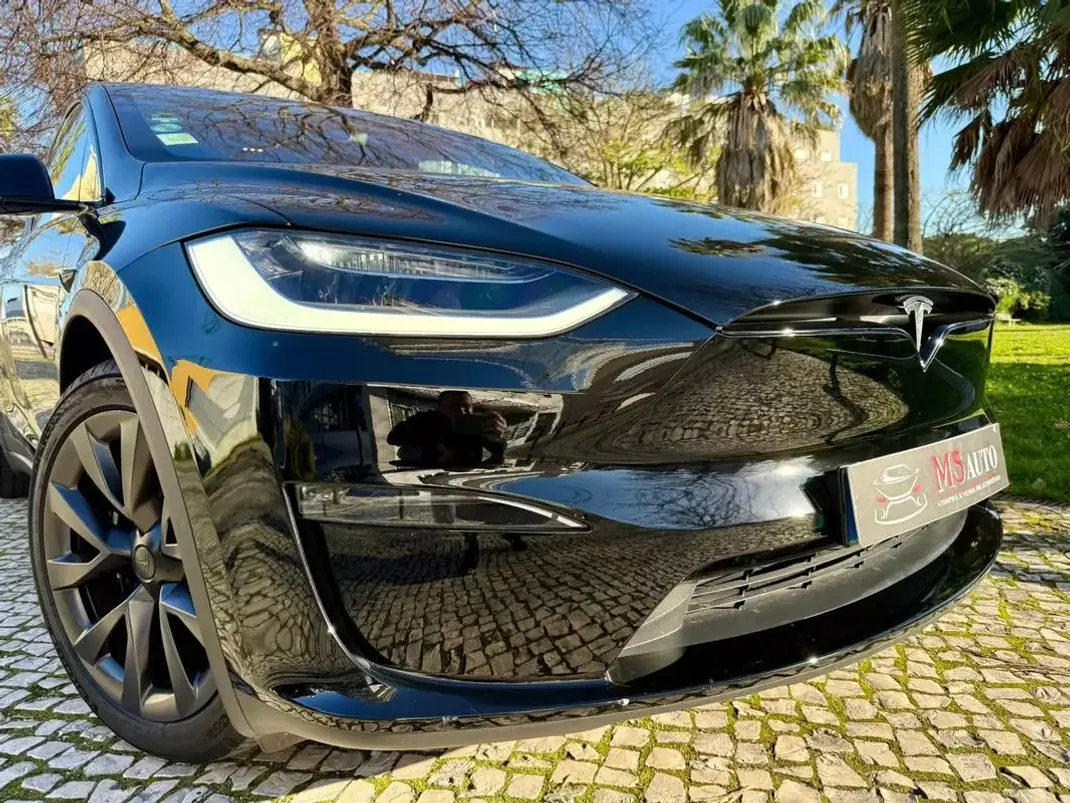 Tesla Model X 2023 - 81890 EUR, 49000 km - AUTO.MOTO.pt - 49000km - foto 39 de 47
