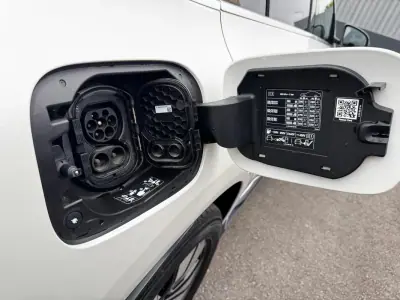 Mercedes-Benz EQC 2020 - 34500 EUR, 120000 km - 120000km - foto 14 de 20
