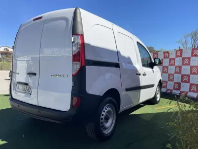 Renault Kangoo 1.5 DCi Business 2020 - 13490 EUR, 142280 km - AUTO.MOTO.pt - 142280km - foto 3 de 17