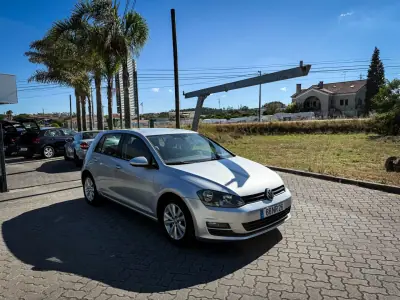 Volkswagen Golf 2013 - 13800 EUR, 155000 km - AUTO.MOTO.pt - 155000km - foto 9 de 12