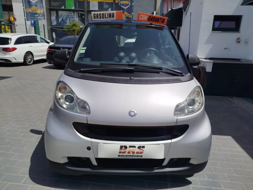Smart Fortwo Cabrio 2009 - 6450 EUR, 106651 km - AUTO.MOTO.pt - 106651km - foto 1 de 18