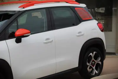 Citroën C3 Aircross 2018 - 12990 EUR, 97500 km - AUTO.MOTO.pt - 97500km - foto 32 de 36