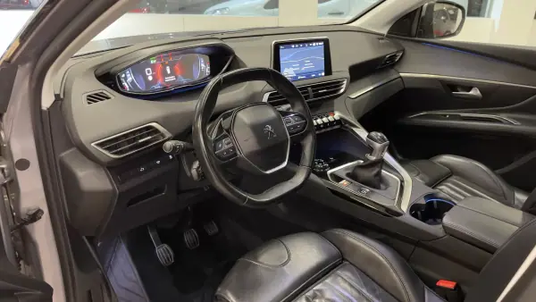 Peugeot 3008 2019 - 18990 EUR, 94948 km - AUTO.MOTO.pt - 94948km - foto 14 de 47