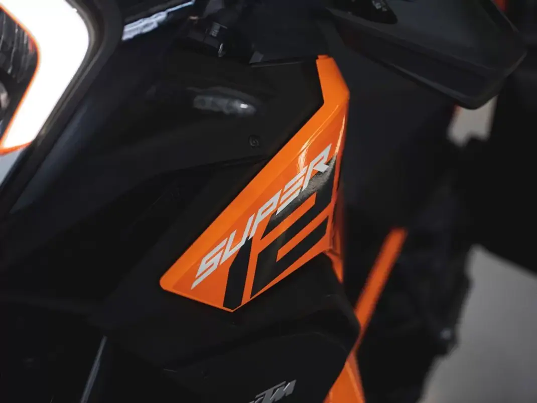 KTM 1190 RC8 R Race Spec 2024 - 20990 EUR, 2705 km - AUTO.MOTO.pt - 2705km - foto 12 de 14