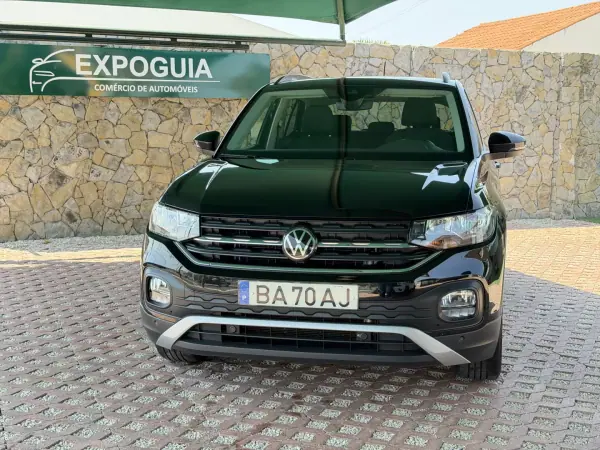 Volkswagen T-Cross 2023 - 22900 EUR, 49424 km - AUTO.MOTO.pt - 49424km - foto 2 de 17